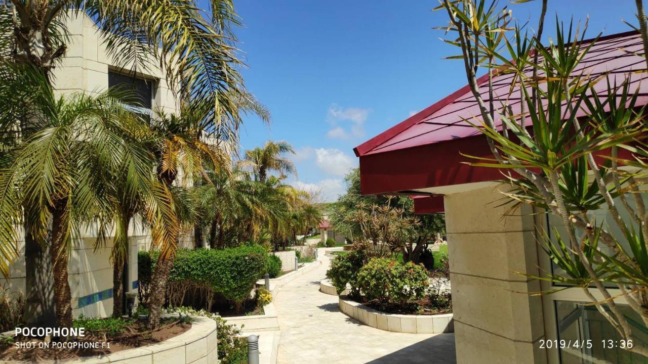 Israel Marina Village, Garden Vacation Apartment Herzliya Luaran gambar