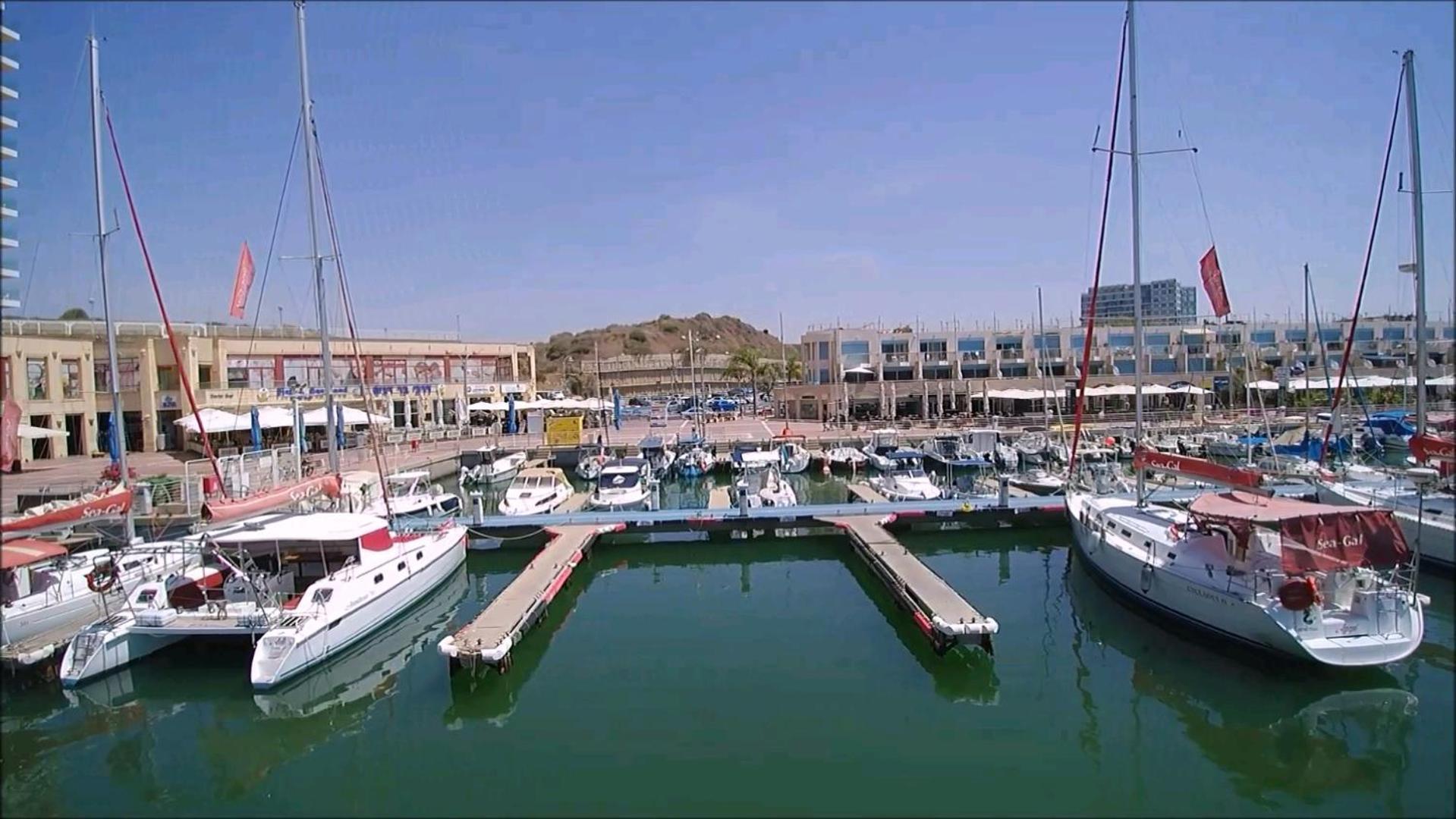Israel Marina Village, Garden Vacation Apartment Herzliya Luaran gambar
